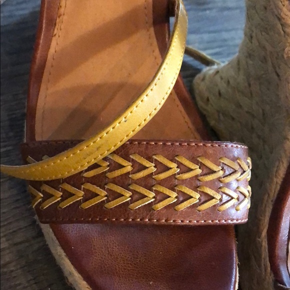 Wedge Sandals - Picture 3 of 3